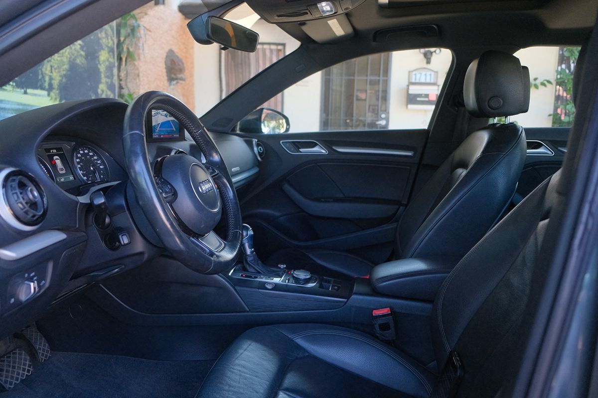 2016 Audi A3 E-tron Premium photo 11