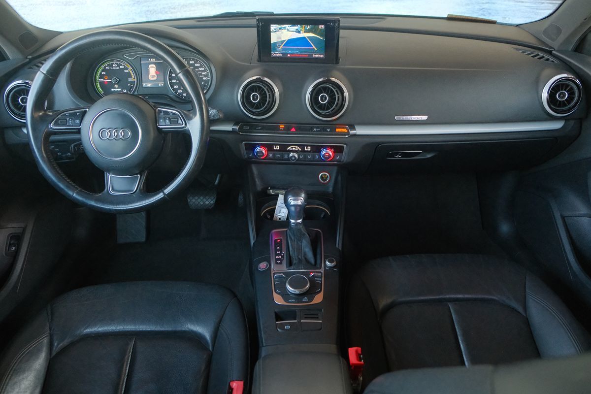 2016 Audi A3 E-tron Premium photo 18