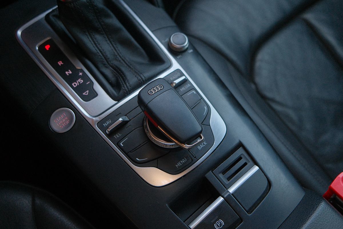 2016 Audi A3 E-tron Premium photo 9