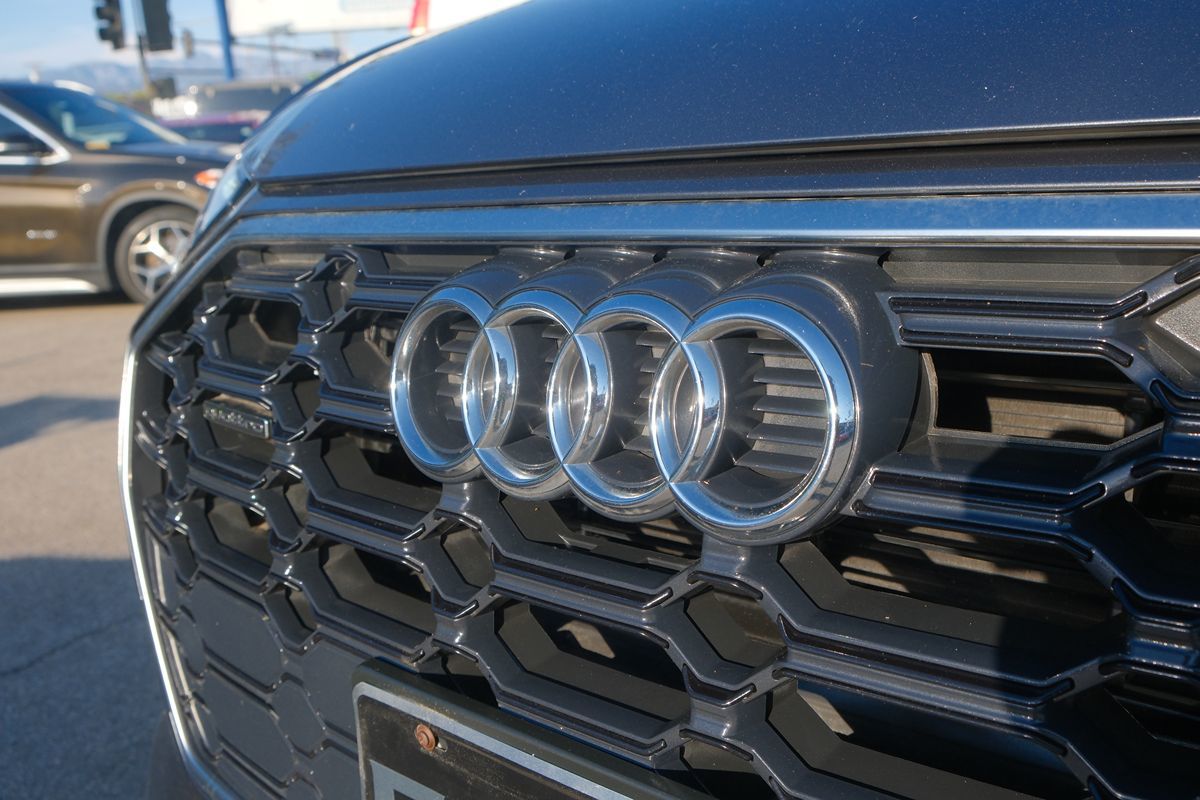 2022 Audi Q5 S line Premium photo 45