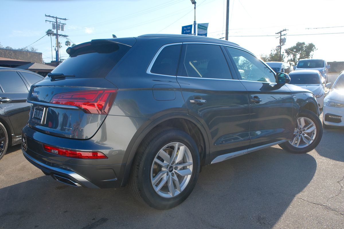 2022 Audi Q5 S line Premium photo 6