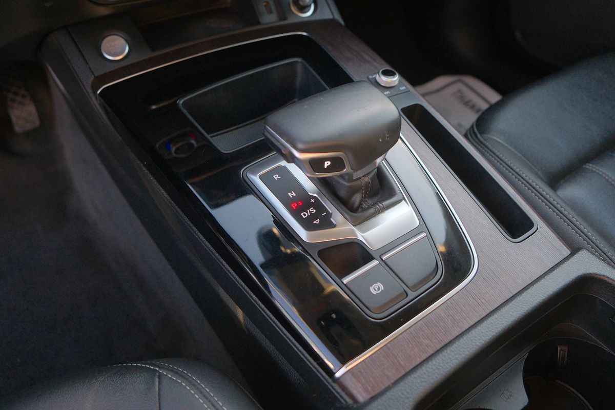 2022 Audi Q5 S line Premium photo 25