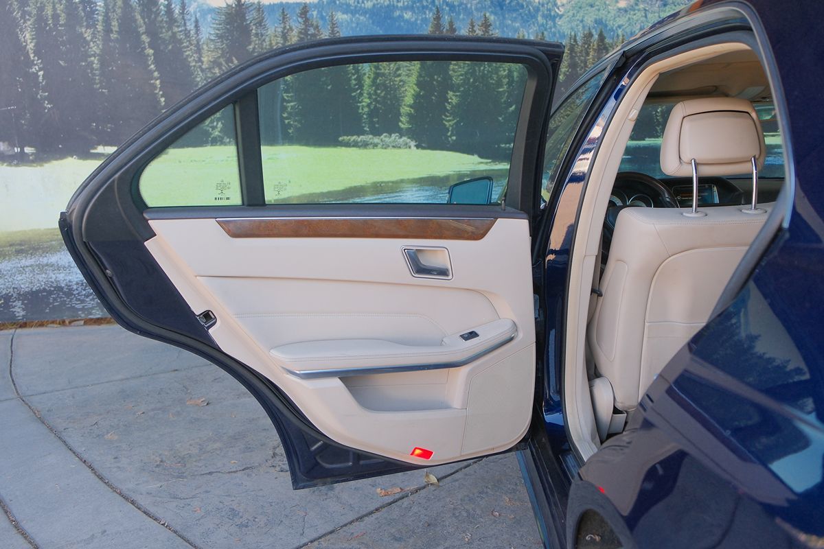 2016 Mercedes Benz E 250 BlueTEC Sport Sedan photo 29