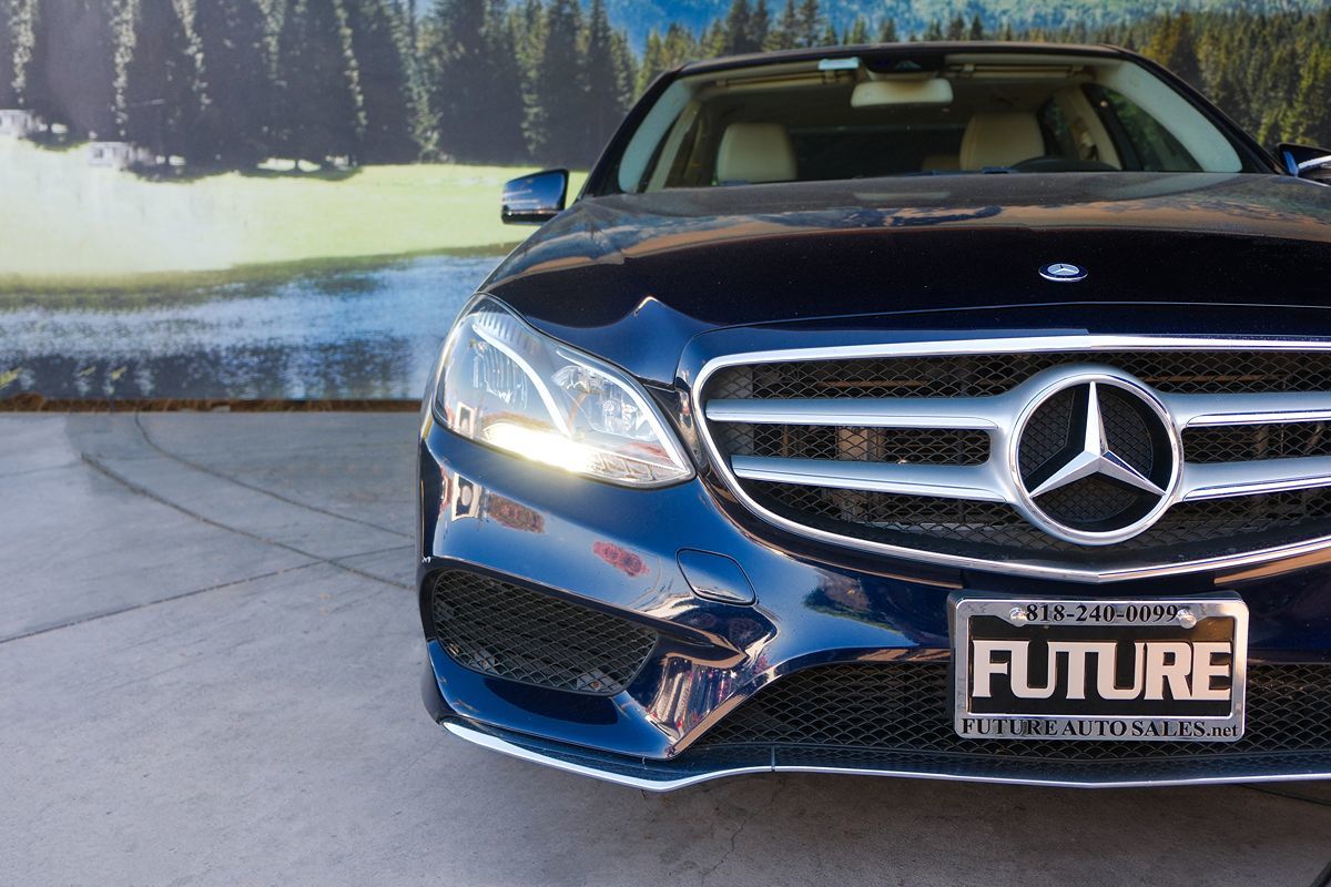 2016 Mercedes Benz E 250 BlueTEC Sport Sedan photo 38