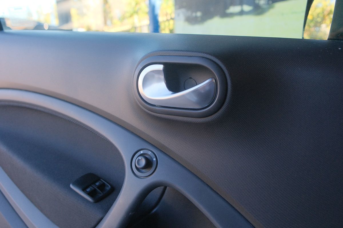 2019 Smart EQ Fortwo photo 10