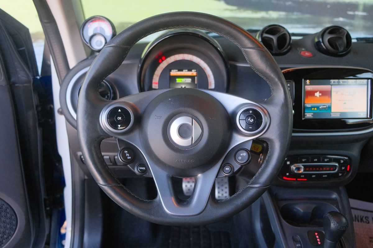 2019 Smart EQ Fortwo photo 13