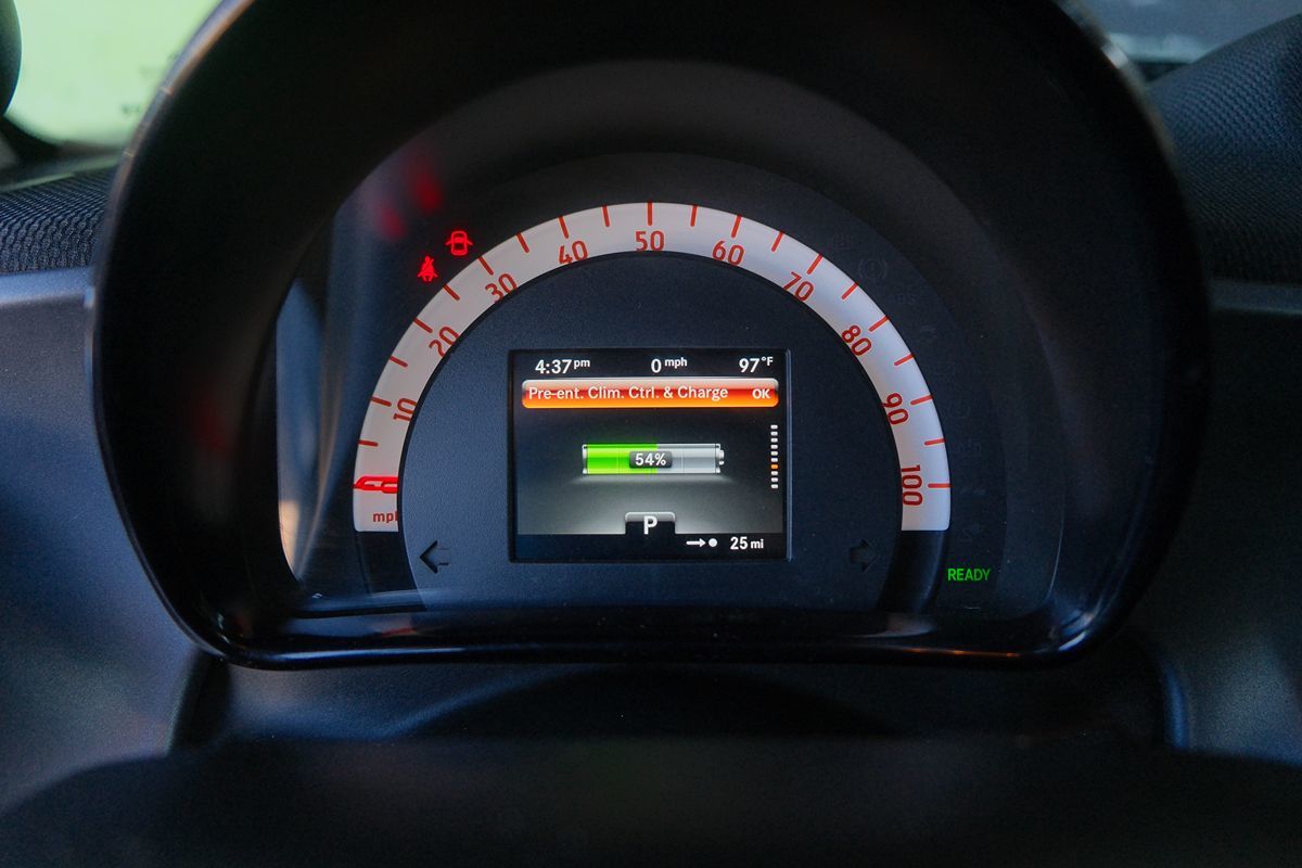 2019 Smart EQ Fortwo photo 15