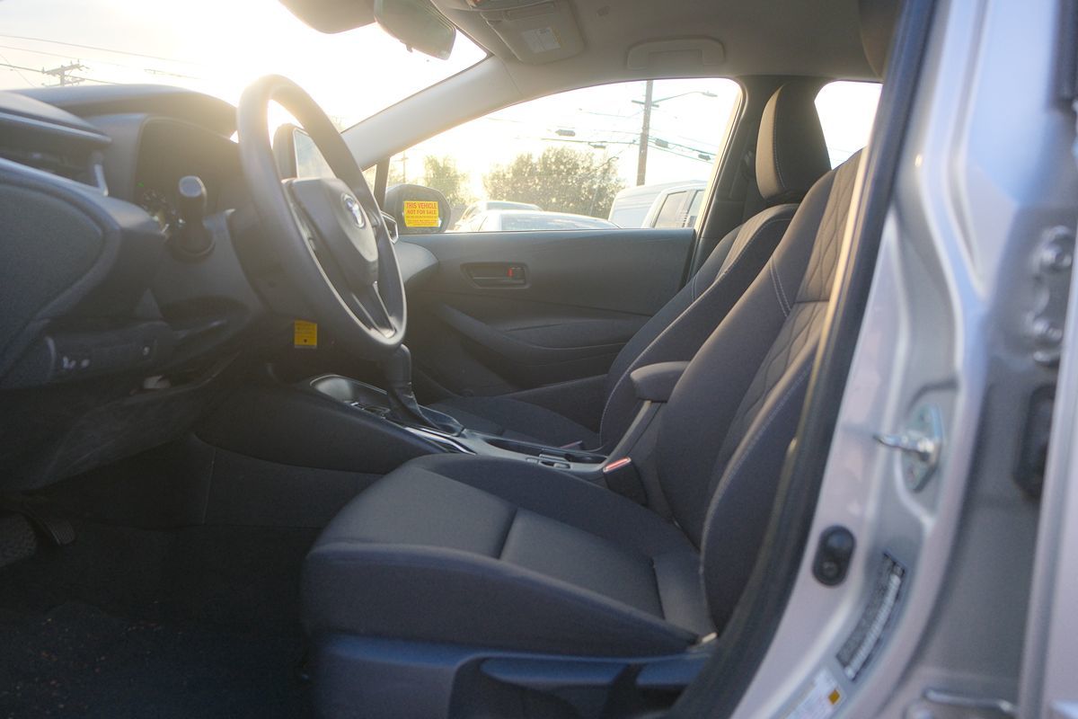 2023 Toyota Corolla Hybrid LE photo 12