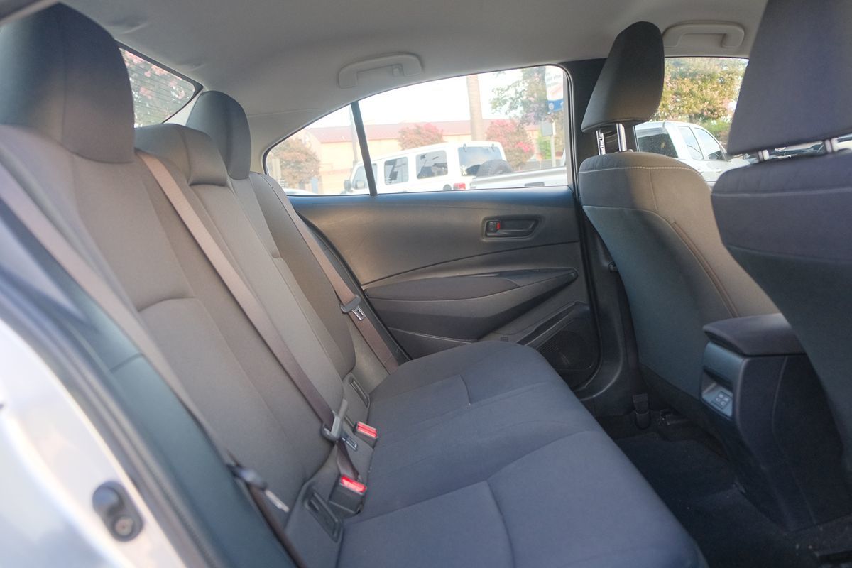 2023 Toyota Corolla Hybrid LE photo 28