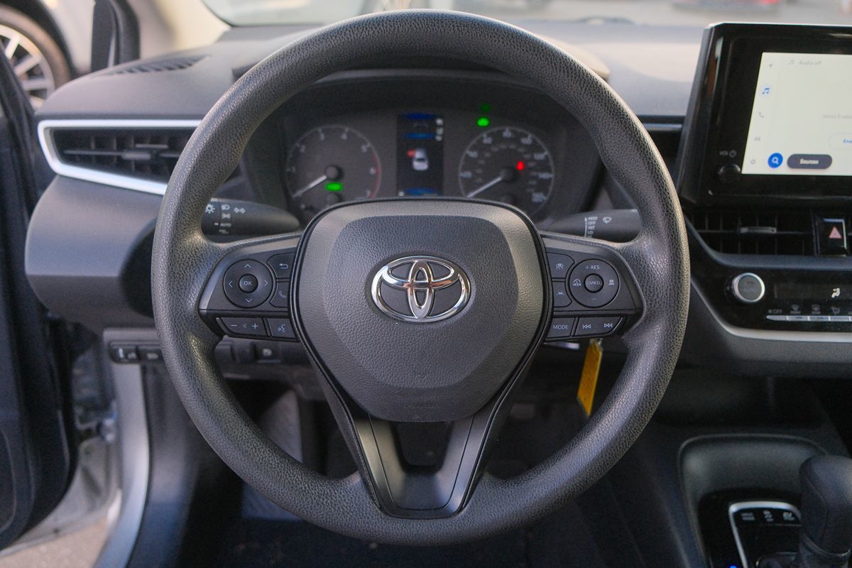 2023 Toyota Corolla Hybrid LE photo 14
