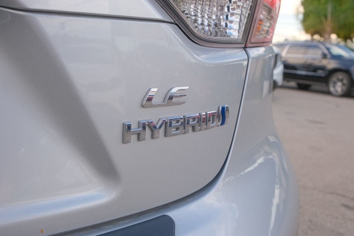 2023 Toyota Corolla Hybrid LE photo 44