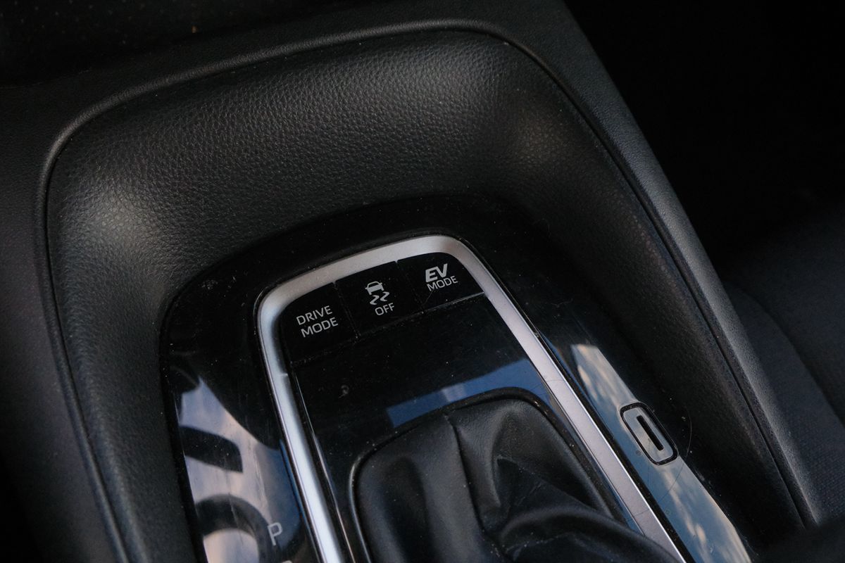 2023 Toyota Corolla Hybrid LE photo 22