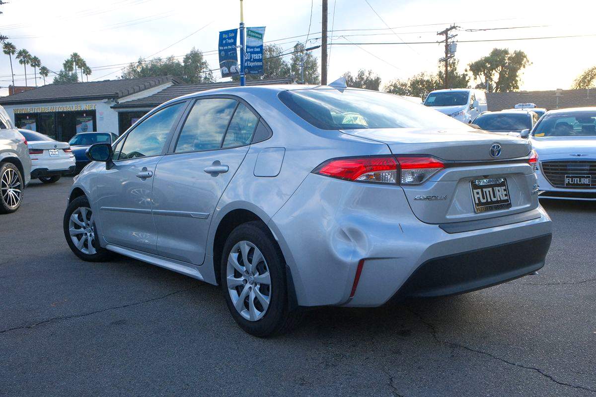 2023 Toyota Corolla Hybrid LE photo 4