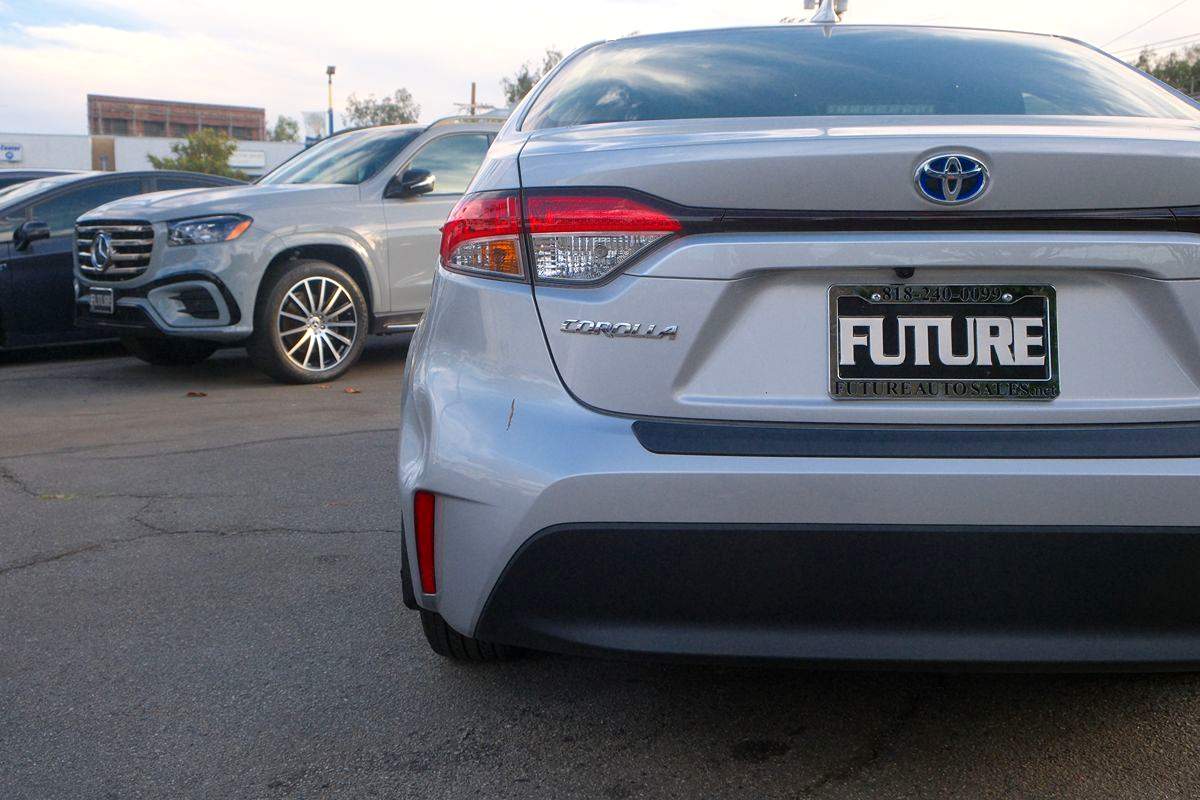 2023 Toyota Corolla Hybrid LE photo 33