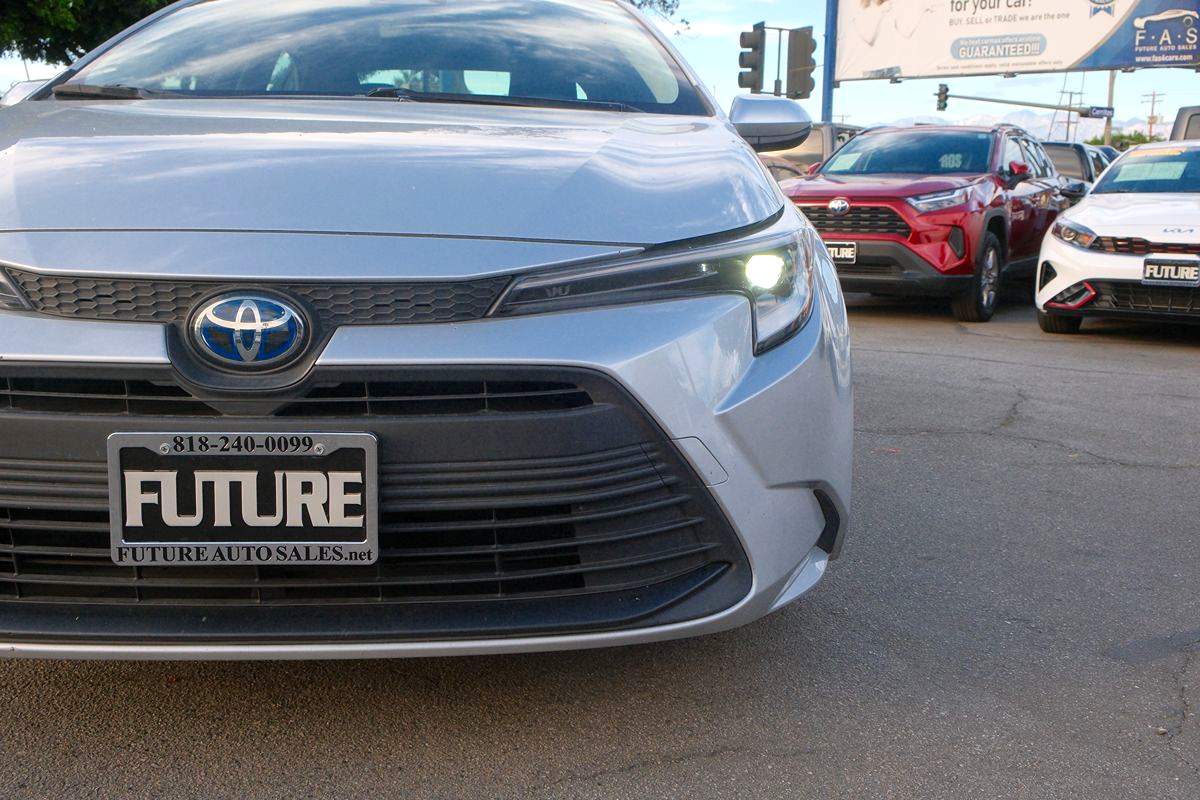 2023 Toyota Corolla Hybrid LE photo 39