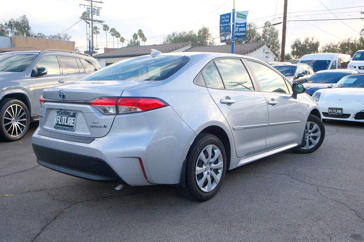 2023 Toyota Corolla Hybrid LE photo 6