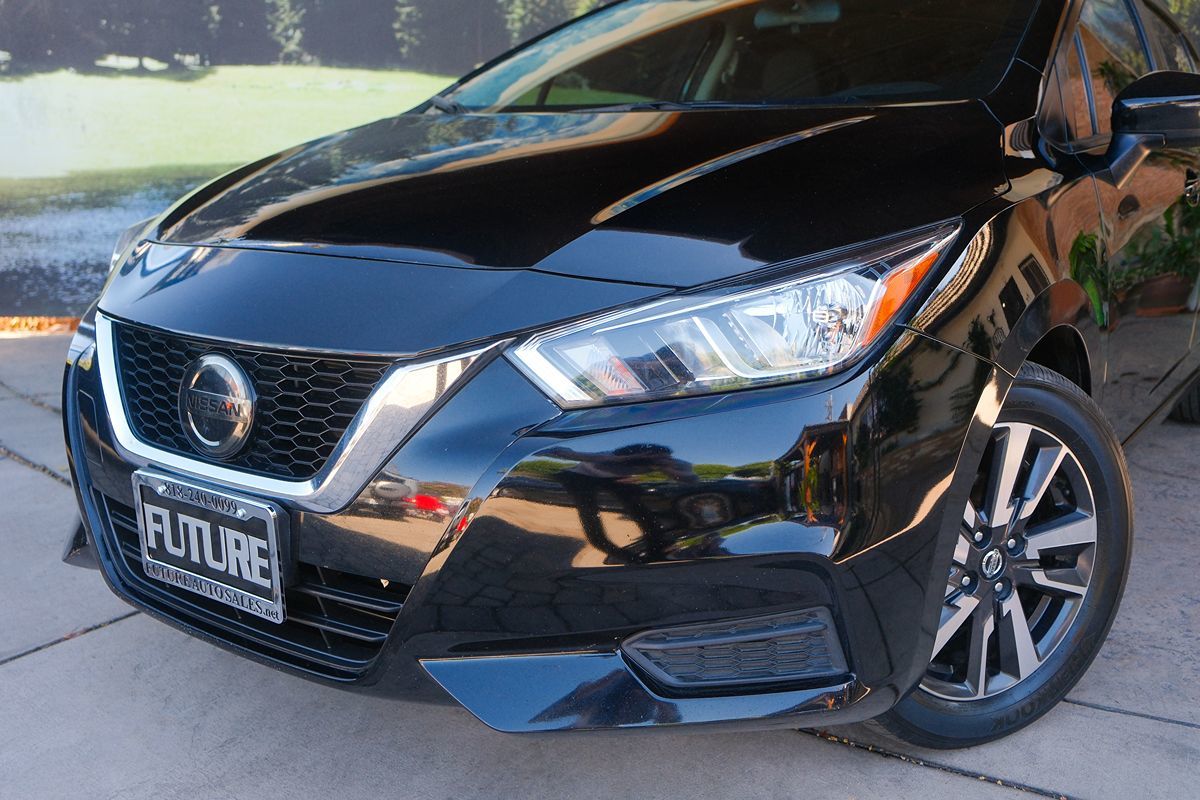 2021 Nissan Versa SV photo 8