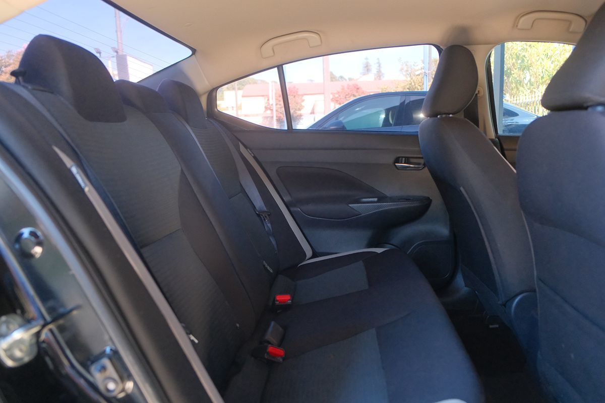 2021 Nissan Versa SV photo 29
