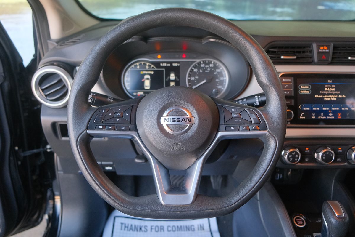 2021 Nissan Versa SV photo 15