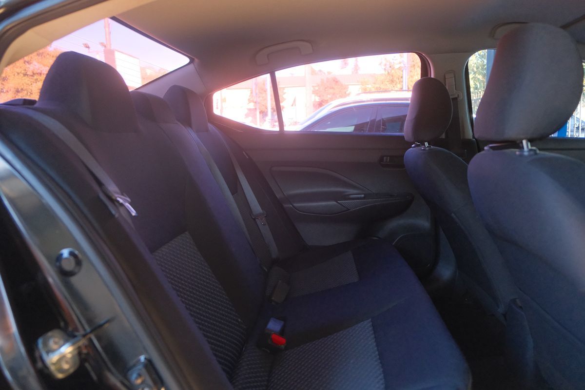 2020 Nissan Versa S photo 29