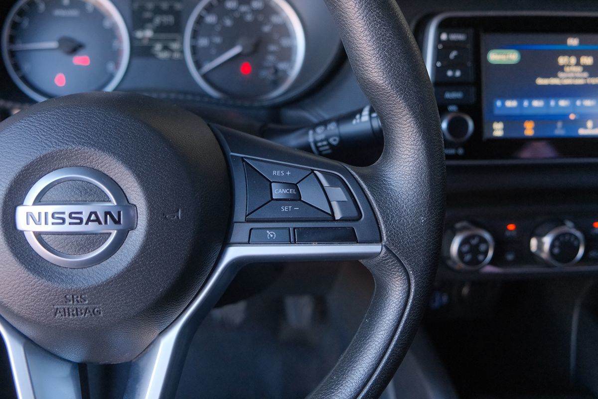 2020 Nissan Versa S photo 18