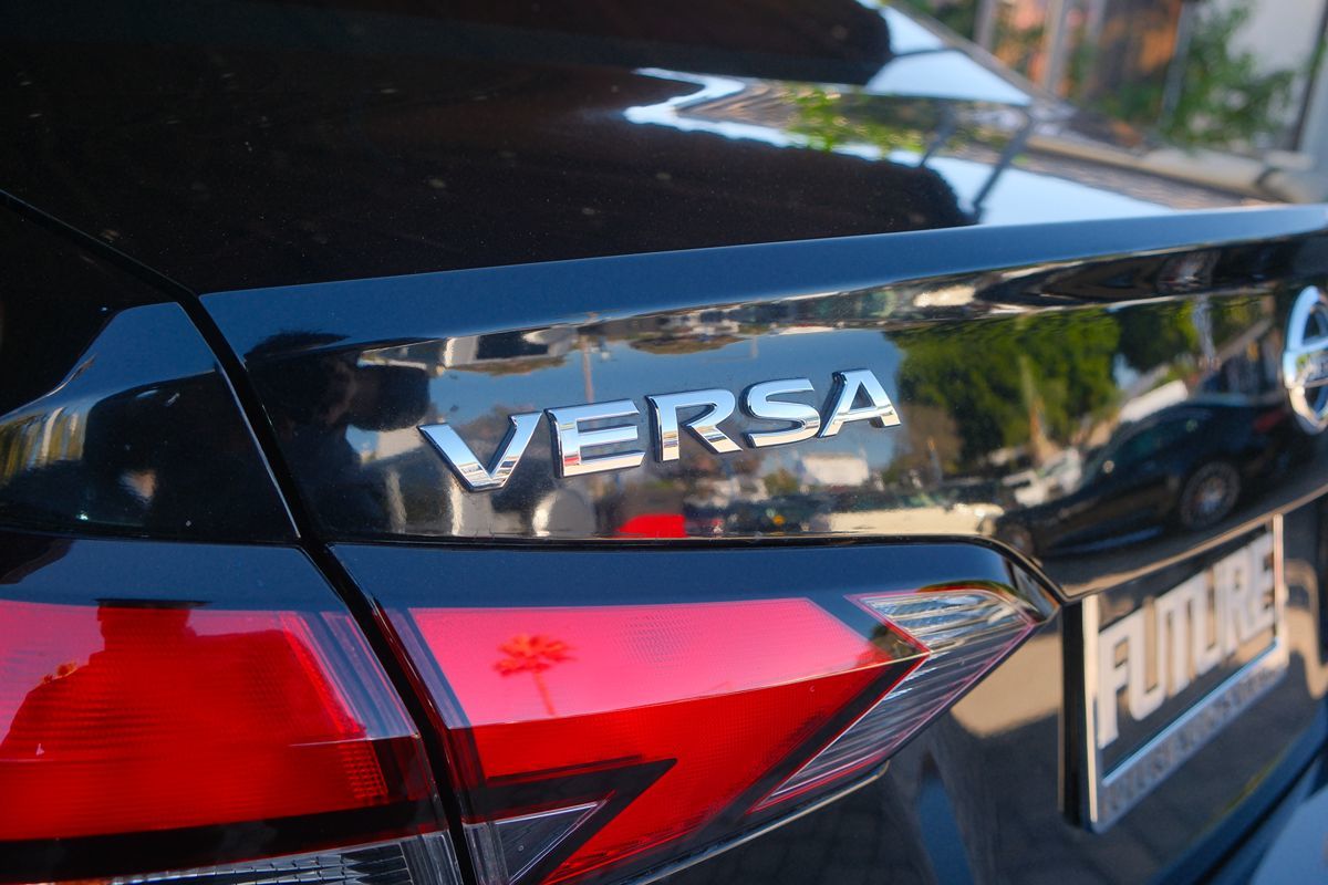 2020 Nissan Versa S photo 41