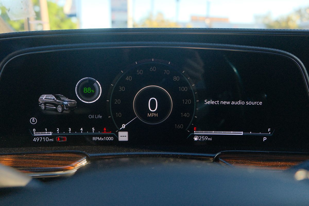 2022 Cadillac Escalade ESV Luxury photo 4