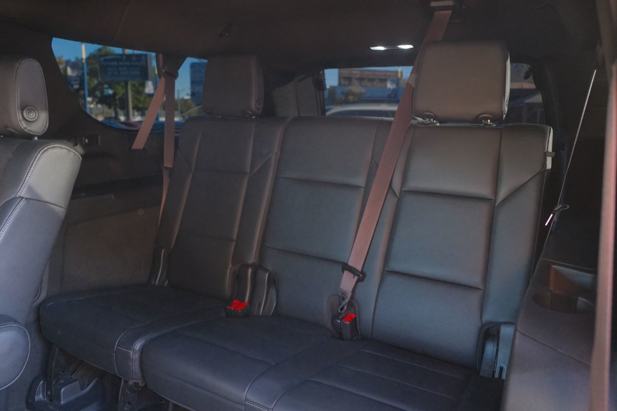 2022 Cadillac Escalade ESV Luxury photo 8