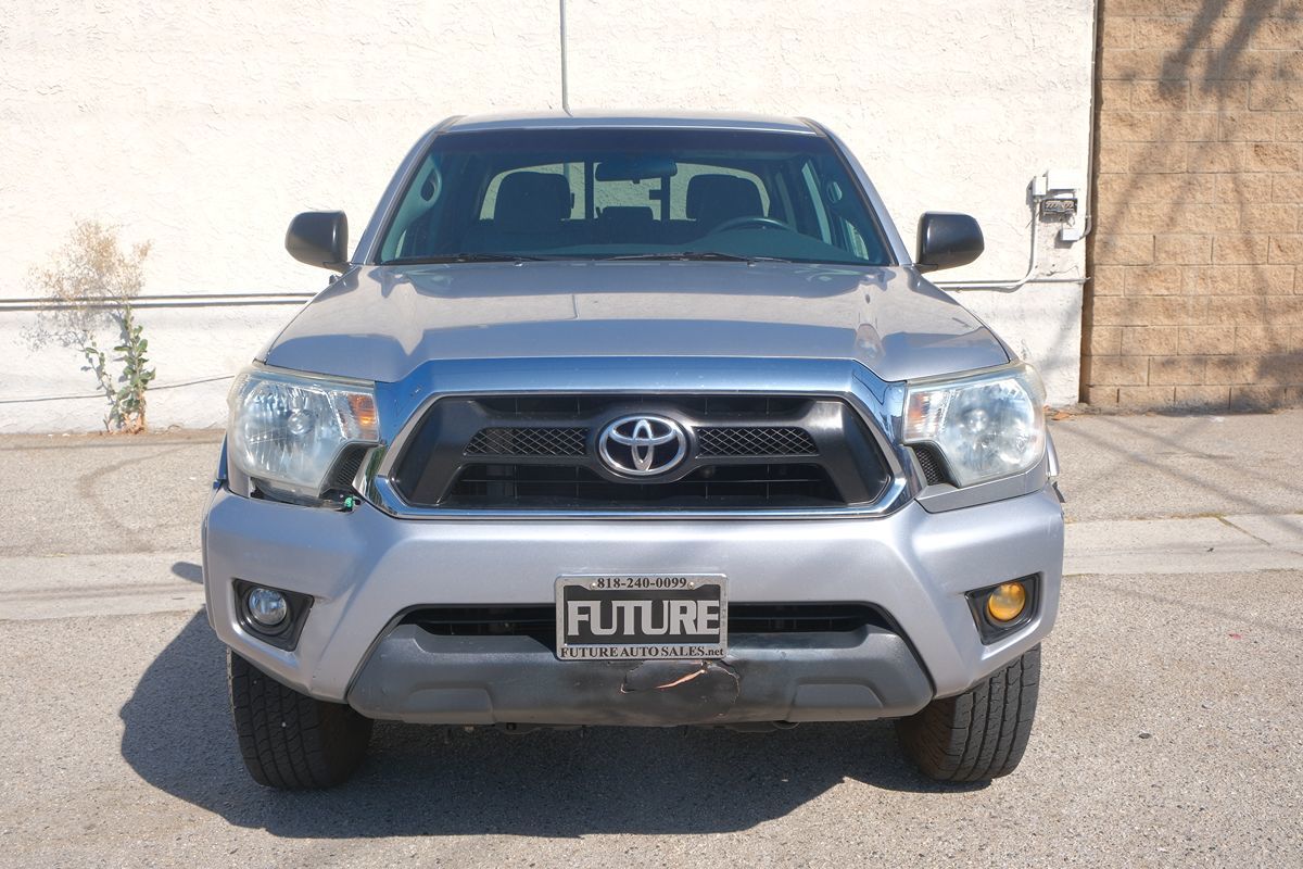 2015 Toyota Tacoma SR5 photo 2