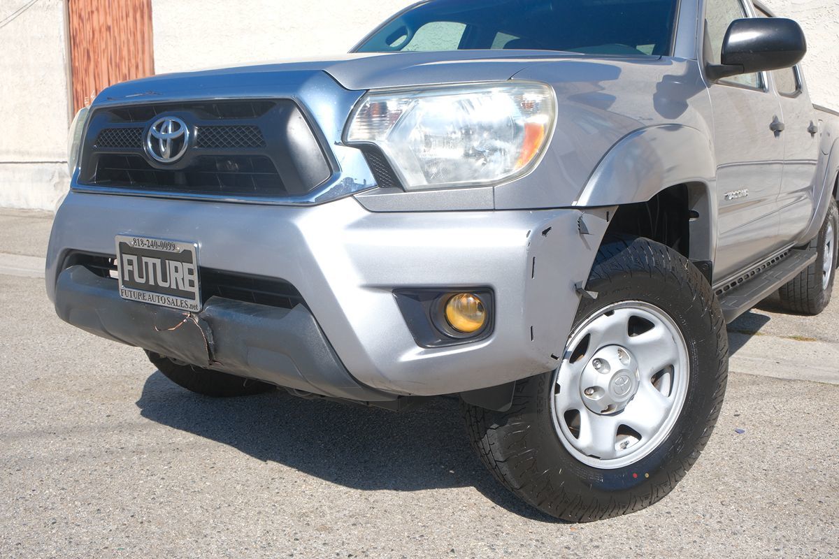 2015 Toyota Tacoma SR5 photo 8