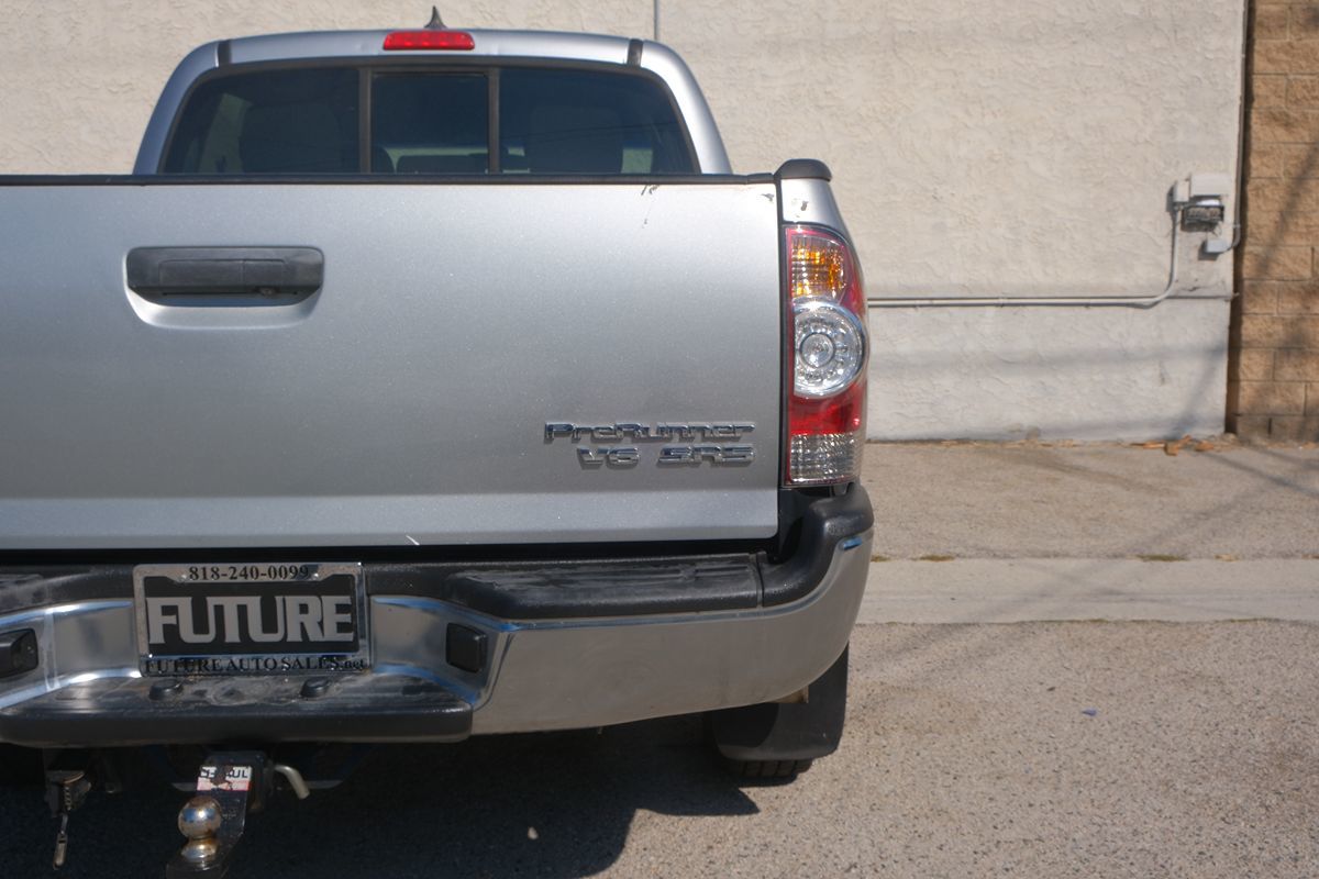 2015 Toyota Tacoma SR5 photo 37