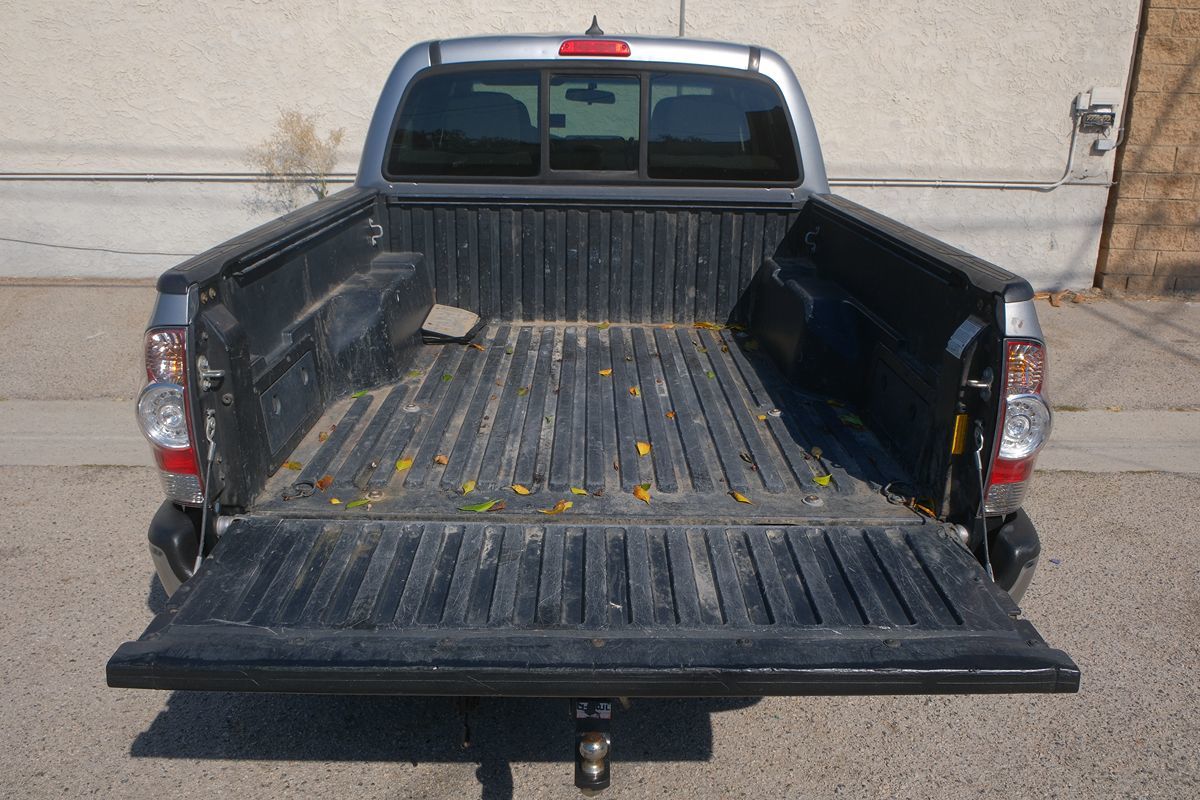 2015 Toyota Tacoma SR5 photo 36
