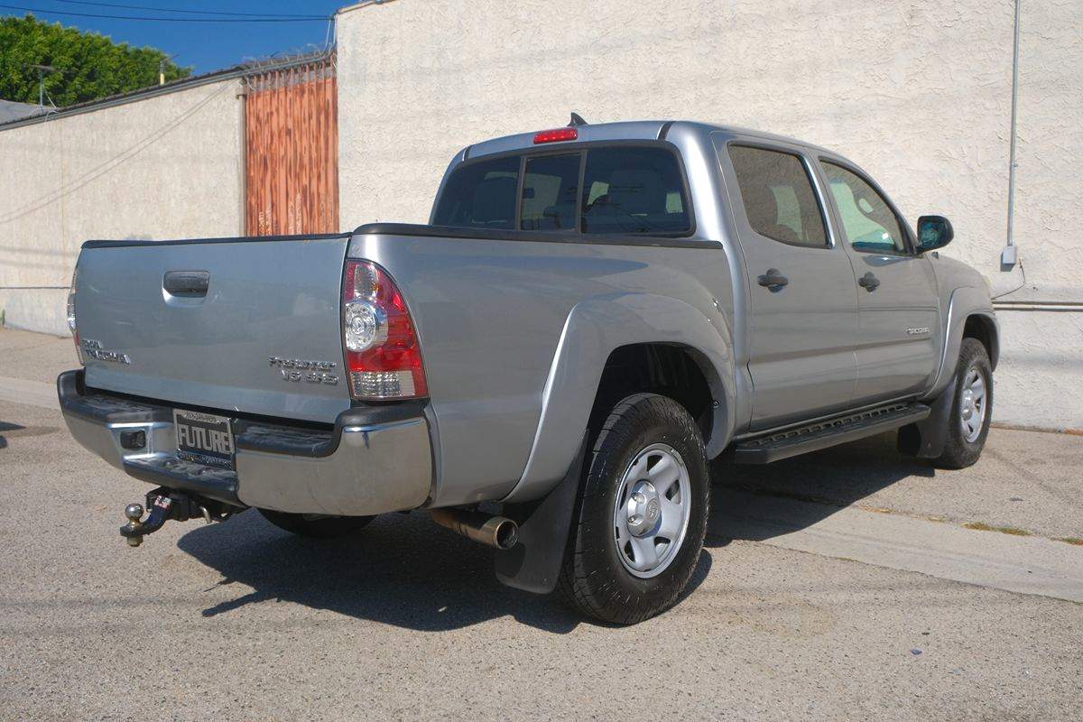 2015 Toyota Tacoma SR5 photo 6
