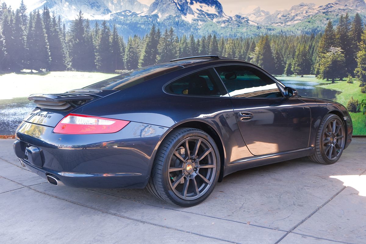 2005 Porsche 911 4S photo 6