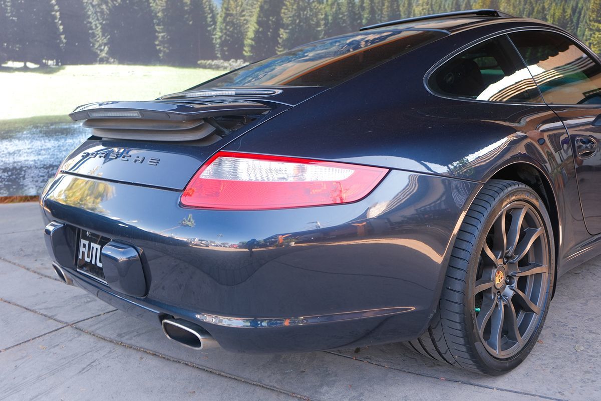 2005 Porsche 911 4S photo 39