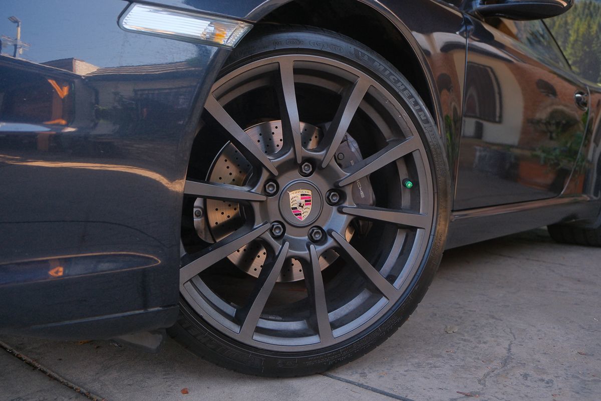 2005 Porsche 911 4S photo 42