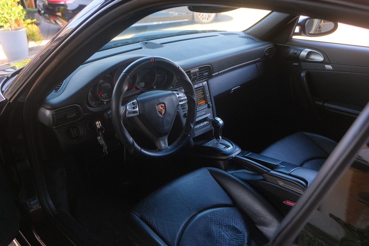 2005 Porsche 911 4S photo 44