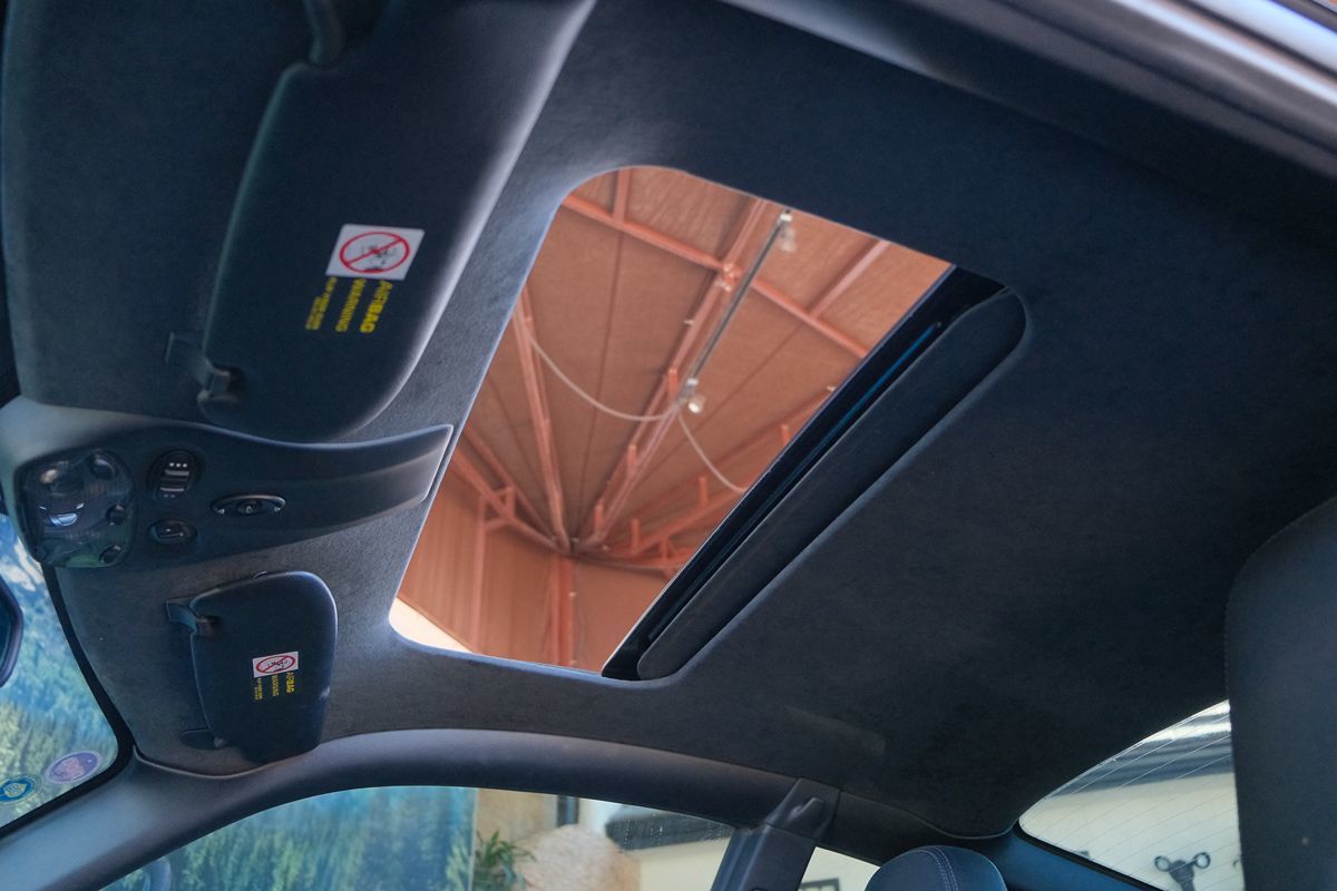 2005 Porsche 911 4S photo 28
