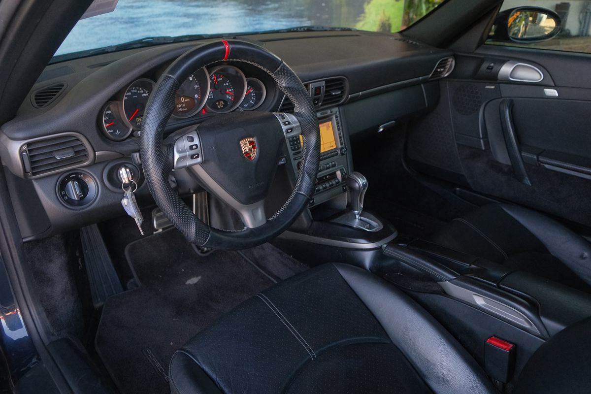 2005 Porsche 911 4S photo 14