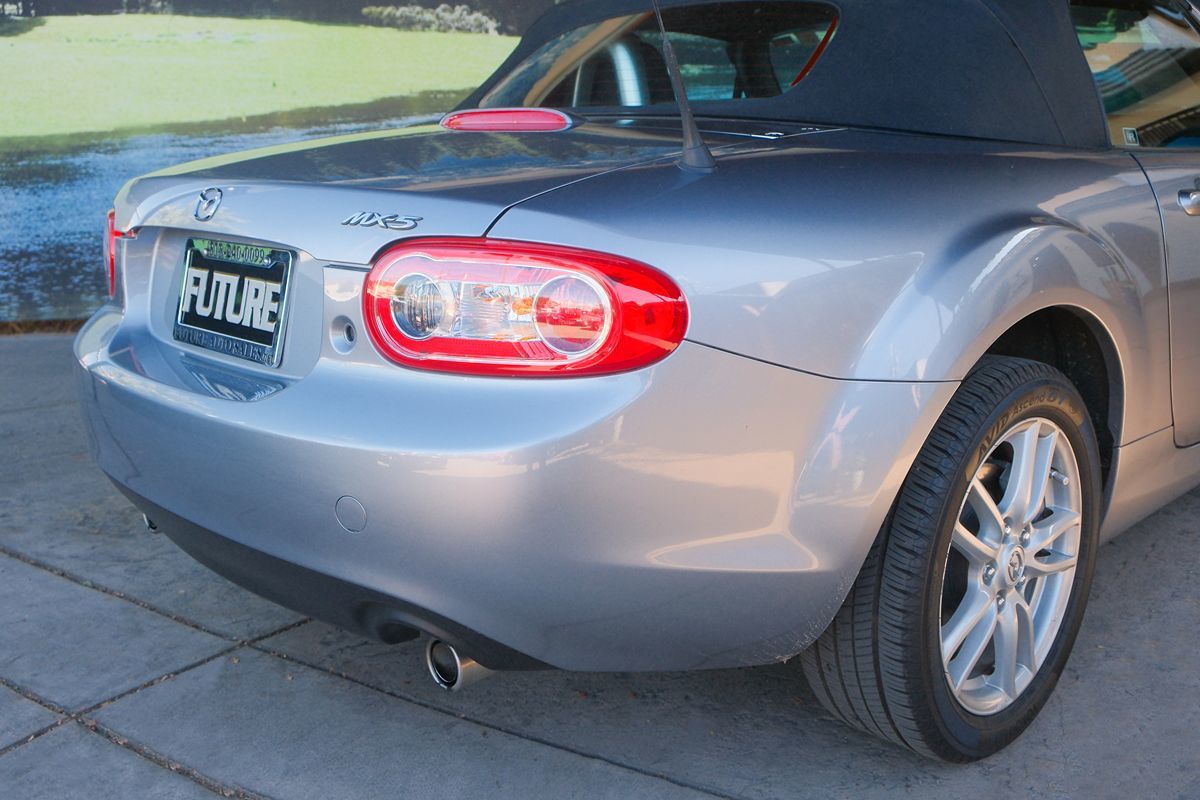 2011 Mazda MX-5 Miata Miata Sport photo 28