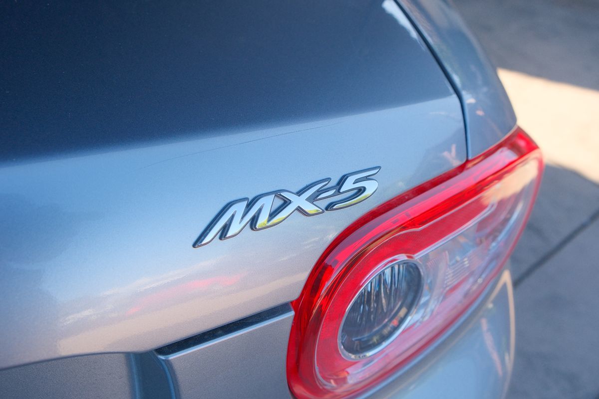 2011 Mazda MX-5 Miata Miata Sport photo 39