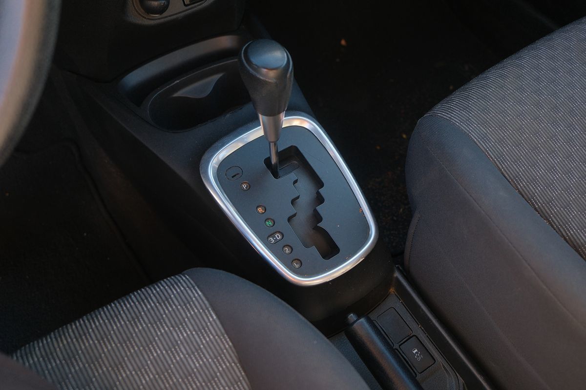 2015 Toyota Yaris photo 20