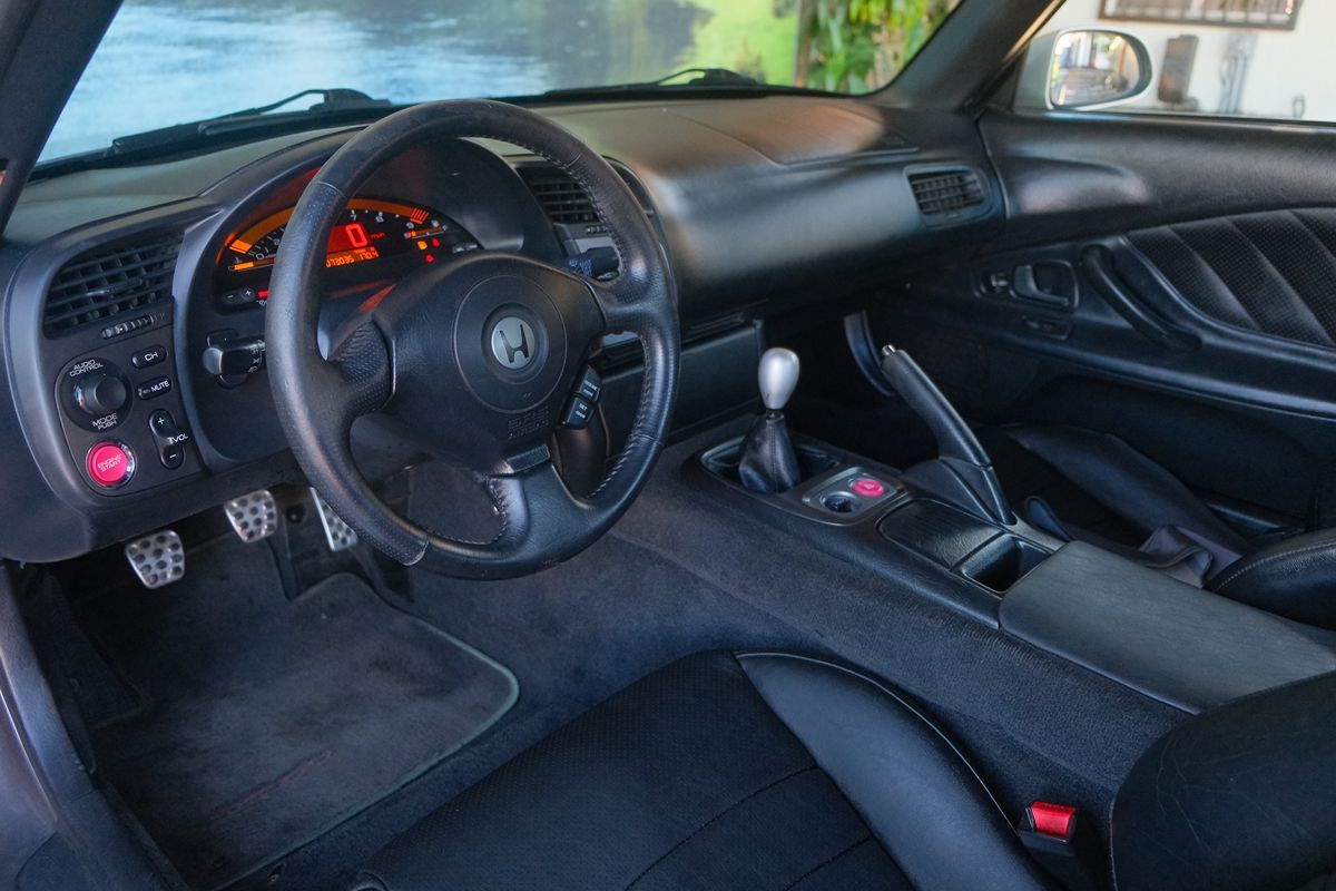 2000 Honda S2000 photo 15