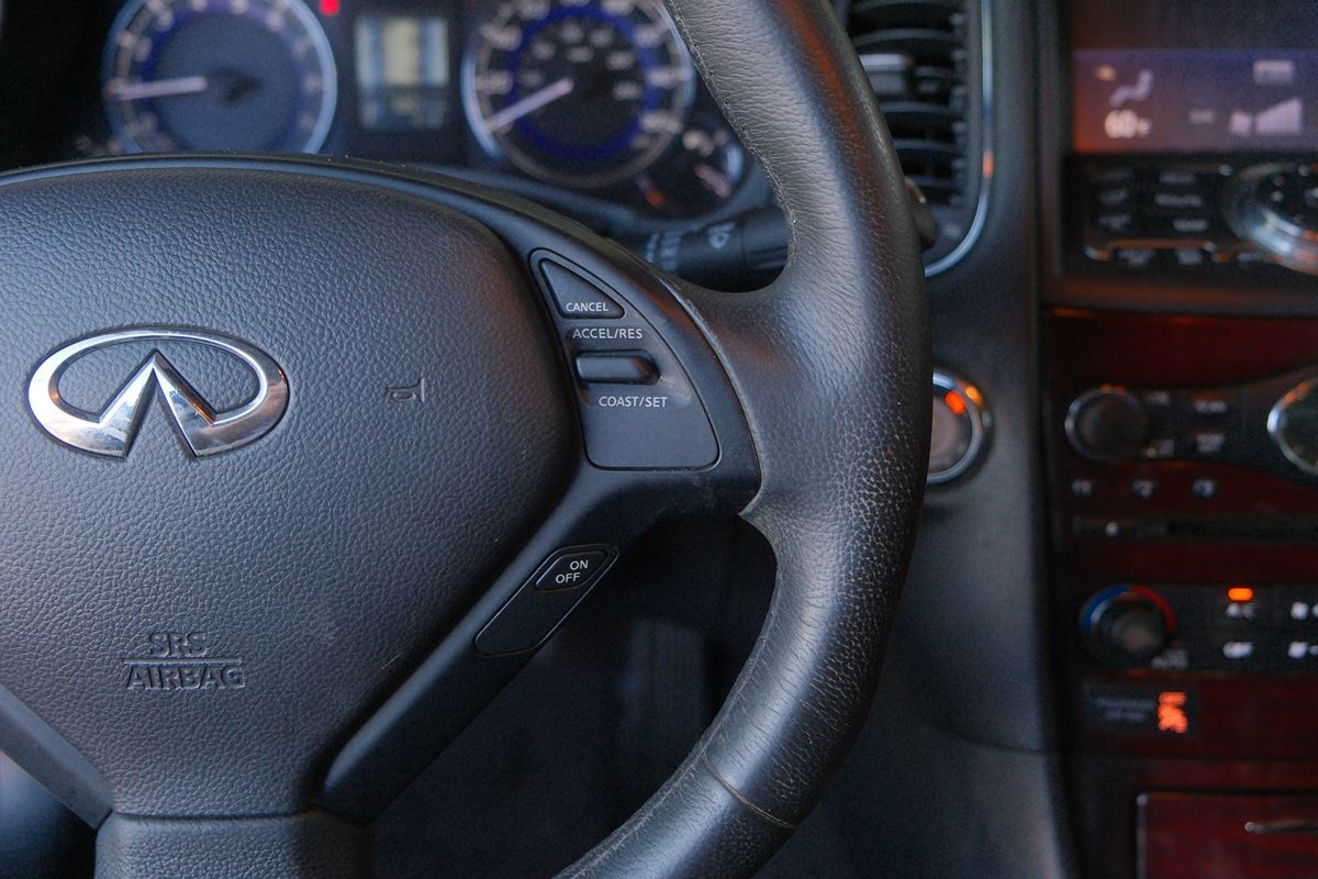 2017 Infiniti QX50 photo 16
