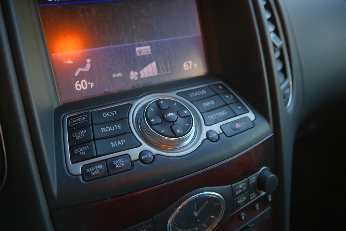 2017 Infiniti QX50 photo 21