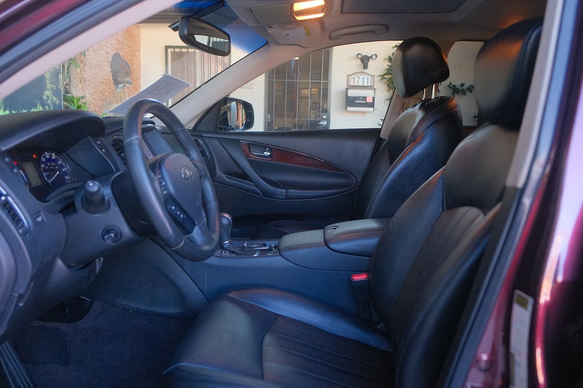2017 Infiniti QX50 photo 11