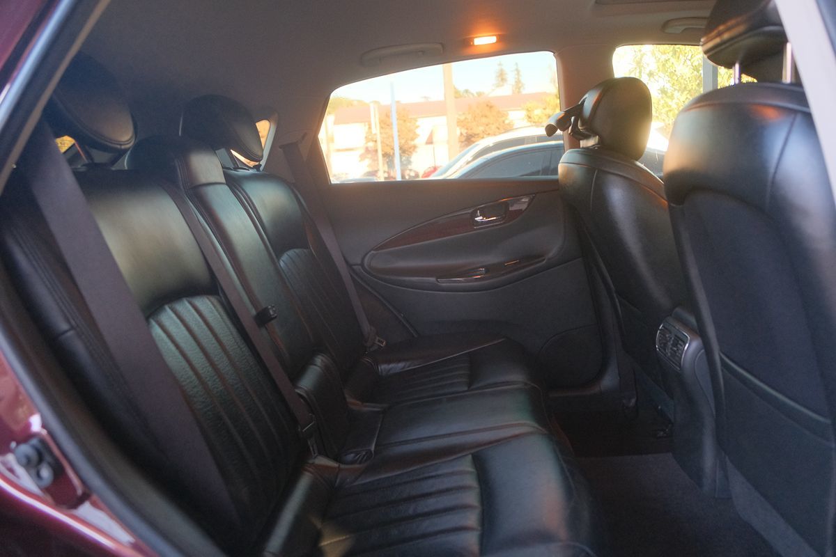 2017 Infiniti QX50 photo 31