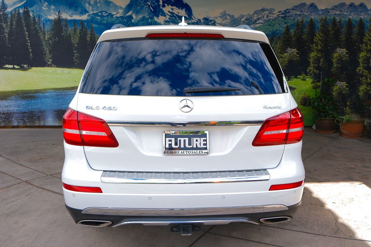 2017 Mercedes Benz GLS 450 4MATIC photo 5