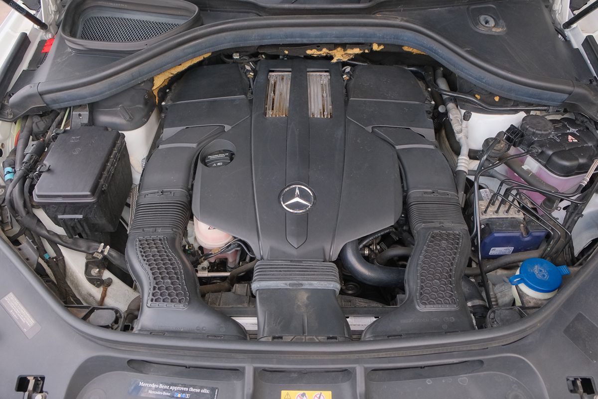 2017 Mercedes Benz GLS 450 4MATIC photo 9