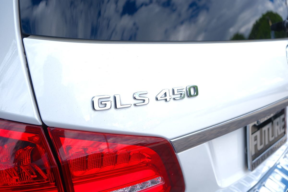 2017 Mercedes Benz GLS 450 4MATIC photo 44